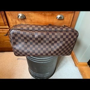 I bought this new, very little use a few stains on the bottom, excellent shape